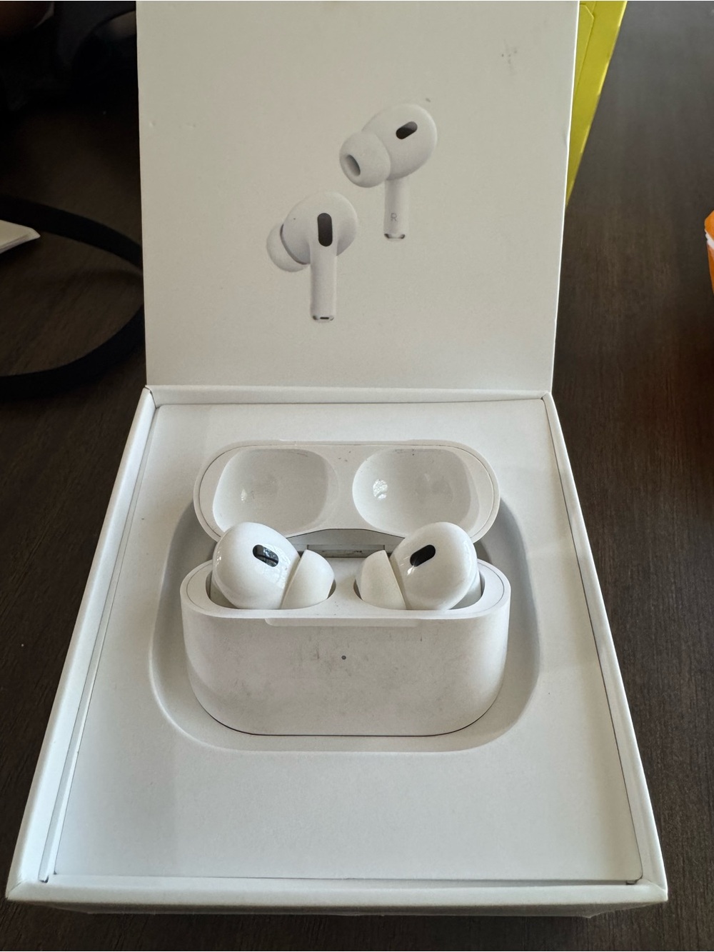 Apple White True Wireless Earbuds with Charging Case
